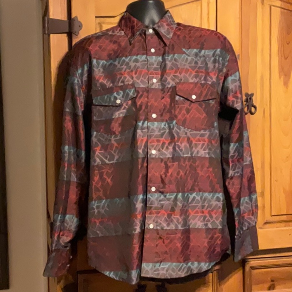 Men’s Longsleeve Pearl Snap Shirt